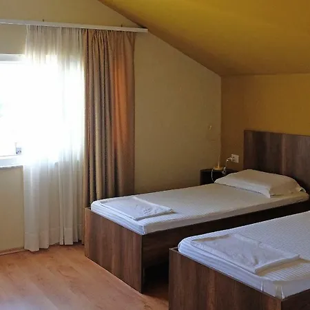 Friends Terrace Tirana